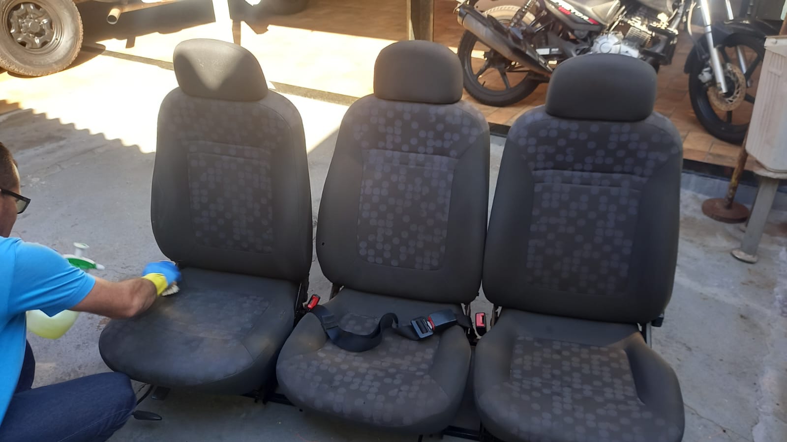 Banco de carro antes
